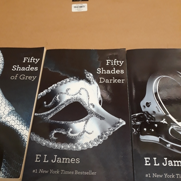 Lot of 3 E.L. James Fifty Shades of Grey Softcover - Picture 8 of 8